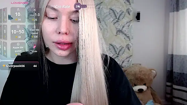 Snapshot of Marmalade_Fox chatting on March 16, 2025, 4:41 am Marmalade Fox online show from March 16, 2025, 4:41 am