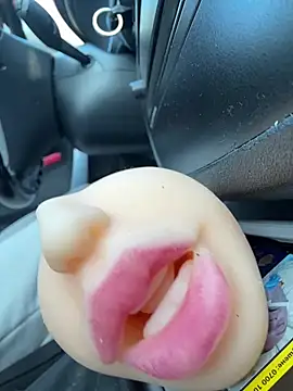 Snapshot of beyourself1323 chatting on March 1, 2026, 11:45 am beyourself1323 online show from March 1, 2026, 11:45 am