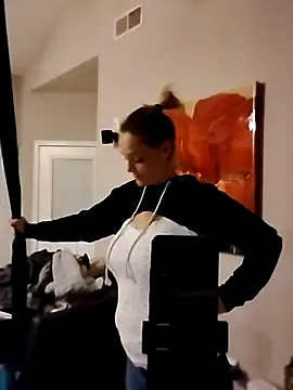 Dixiefaye Pika online show from April 8, 2026, 6:46 am