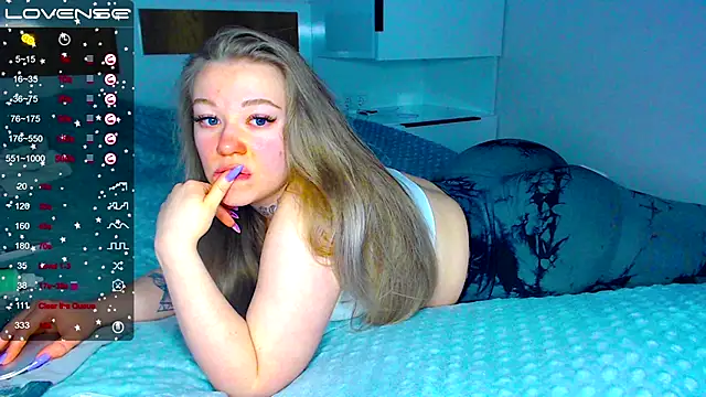 kitti kaattt online show from March 19, 2025, 11:39 am