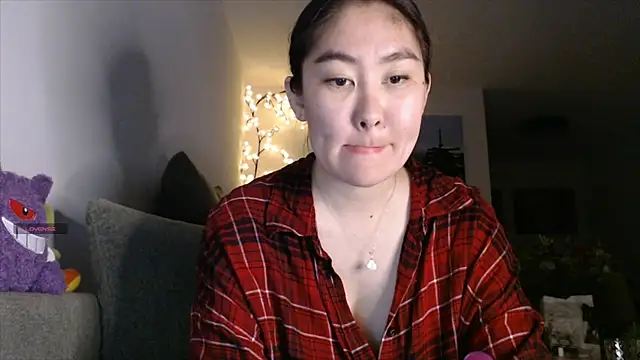 Kunimitsuu  online show from September 23, 2025, 10:35 pm