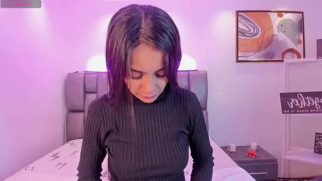 martina mancini online show from March 5, 2025, 12:22 pm