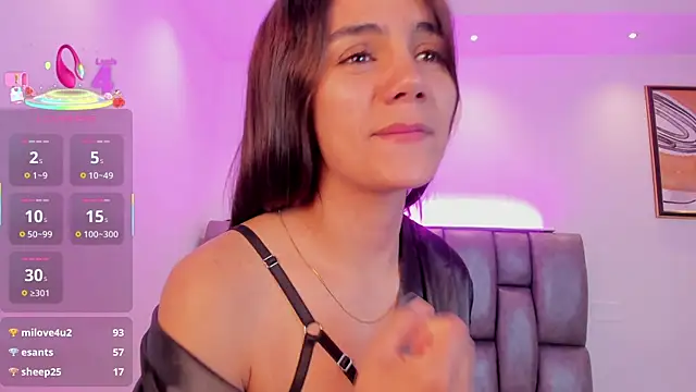 martina mancini online show from March 18, 2025, 7:53 pm