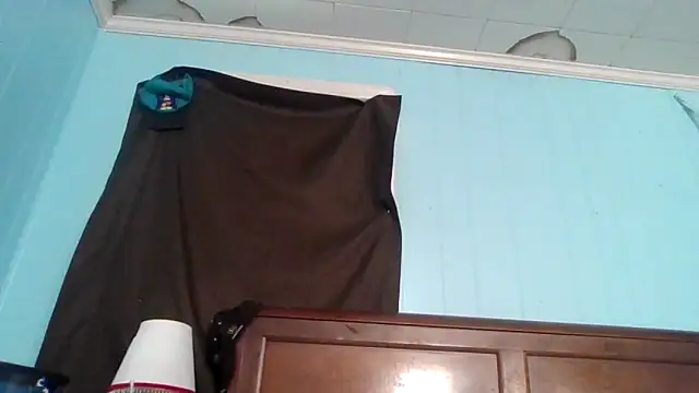 Snapshot of Cumonkatie chatting on October 21, 2025, 5:35 pm Cumonkatie online show from October 21, 2025, 5:35 pm