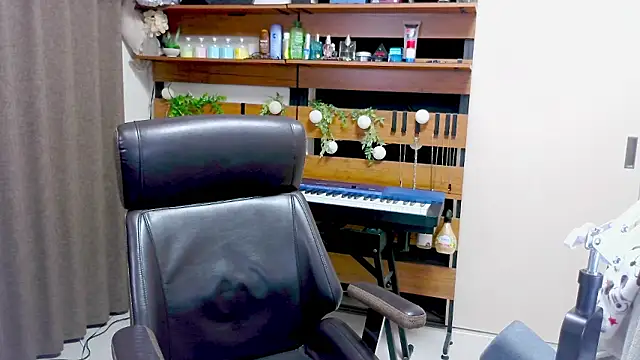 IroManager online show from February 18, 2026, 6:04 pm