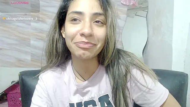 Snapshot of mariana_190 chatting on December 30, 2024, 11:38 pm mariana 190 online show from December 30, 2024, 11:38 pm