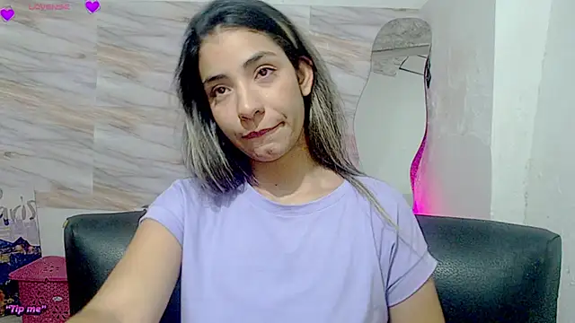 Snapshot of mariana_190 chatting on February 25, 2025, 4:14 am mariana 190 online show from February 25, 2025, 4:14 am