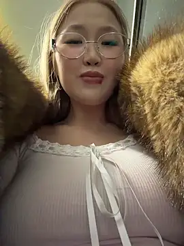 Aiko Yumi online show from February 20, 2026, 5:02 pm