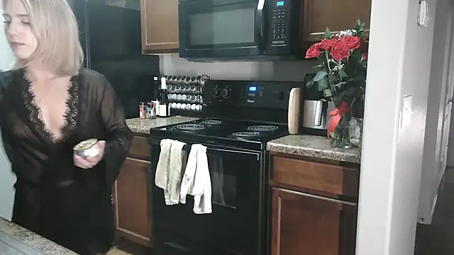 Snapshot of NatalieKneals chatting on February 16, 2025, 7:04 am NatalieKneals online show from February 16, 2025, 7:04 am