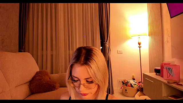 Snapshot of BaayBee__ chatting on January 29, 2025, 9:28 pm BaayBee online show from January 29, 2025, 9:28 pm