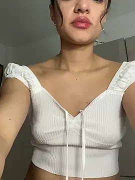 Snapshot of Alicia_ALICIA chatting on January 4, 2025, 4:23 am Alicia ALICIA online show from January 4, 2025, 4:23 am