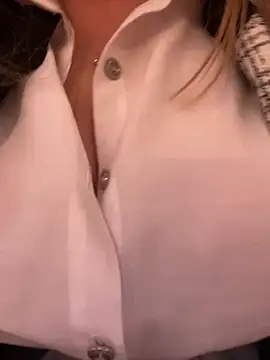 Snapshot of LadyTatiana_Madam chatting on December 31, 2024, 4:35 pm LadyTatiana Madam online show from December 31, 2024, 4:35 pm