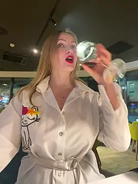 Snapshot of LadyTatiana_Madam chatting on February 15, 2025, 8:22 pm LadyTatiana Madam online show from February 15, 2025, 8:22 pm