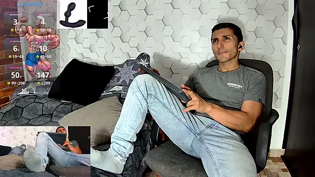 Snapshot of Marck_Muscle chatting on December 19, 2024, 2:45 am Marck Muscle online show from December 19, 2024, 2:45 am