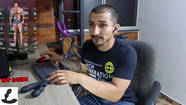 Snapshot of Marck_Muscle chatting on September 14, 2025, 3:38 am Marck Muscle online show from September 14, 2025, 3:38 am