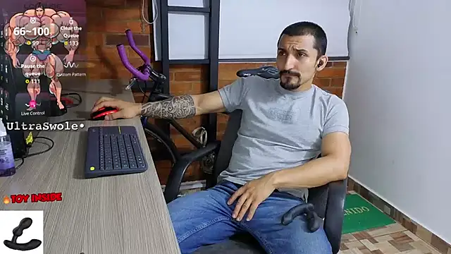 Snapshot of Marck_Muscle chatting on October 3, 2025, 3:14 am Marck Muscle online show from October 3, 2025, 3:14 am