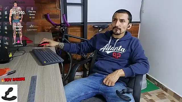 Snapshot of Marck_Muscle chatting on October 5, 2025, 2:54 am Marck Muscle online show from October 5, 2025, 2:54 am