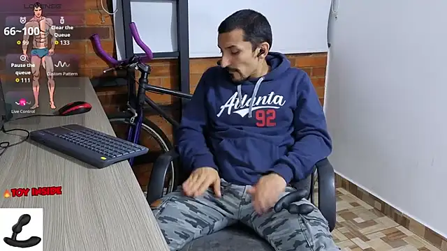 Snapshot of Marck_Muscle chatting on October 14, 2025, 3:40 am Marck Muscle online show from October 14, 2025, 3:40 am