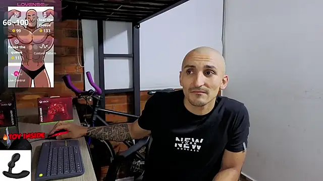 Marck Muscle online show from April 17, 2026, 2:25 am