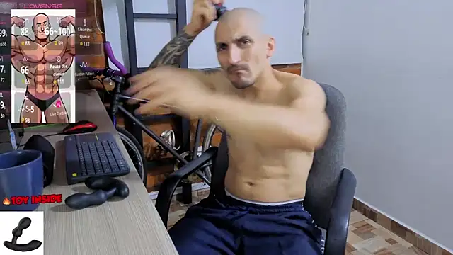 Marck Muscle online show from May 15, 2026, 12:06 am