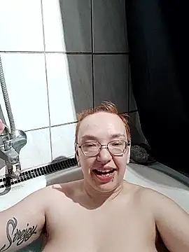 Isabella Geney online show from March 22, 2026, 7:17 pm