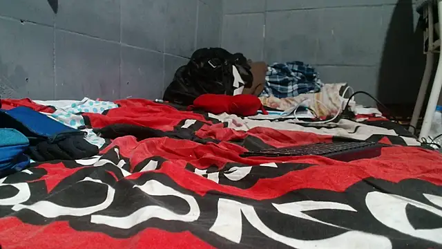 UncutToyBoy23cm online show from June 11, 2026, 4:43 am