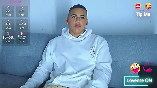 Latino Junge online show from January 6, 2025, 12:46 pm