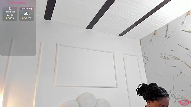 Snapshot of BrianaHazel chatting on May 13, 2026, 7:55 pm BrianaHazel online show from May 13, 2026, 7:55 pm