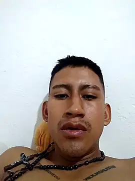 Snapshot of Isaanegrito chatting on November 22, 2025, 5:12 pm Isaanegrito online show from November 22, 2025, 5:12 pm