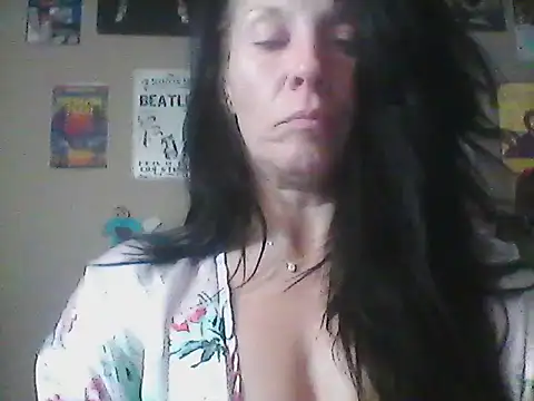 Snapshot of gorgeous11 chatting on February 24, 2025, 1:35 am gorgeous11 online show from February 24, 2025, 1:35 am