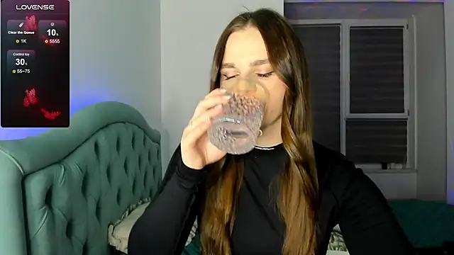 Snapshot of MCfly_11 chatting on January 19, 2025, 2:57 am MCfly 11 online show from January 19, 2025, 2:57 am