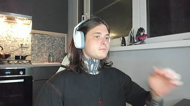 Snapshot of _torfin_ chatting on March 4, 2025, 12:29 am torfin online show from March 4, 2025, 12:29 am