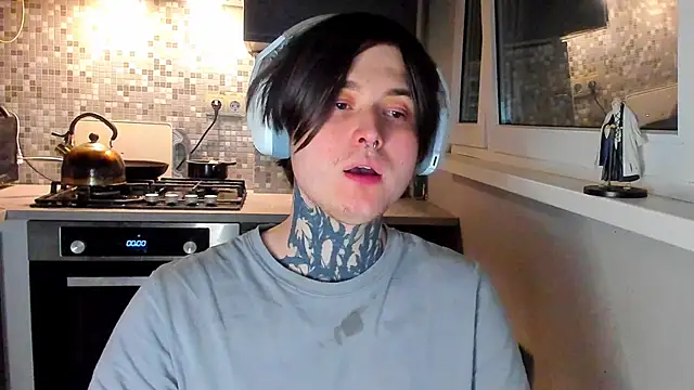 Snapshot of _torfin_ chatting on February 13, 2026, 10:50 pm torfin online show from February 13, 2026, 10:50 pm