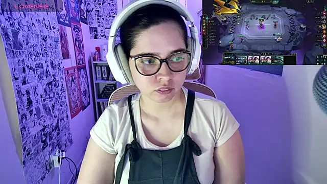 Vallolet Spencer online show from November 5, 2025, 5:18 am