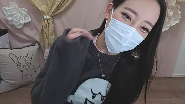 Snapshot of Ema_japanese chatting on February 12, 2025, 11:09 pm Ema japanese online show from February 12, 2025, 11:09 pm
