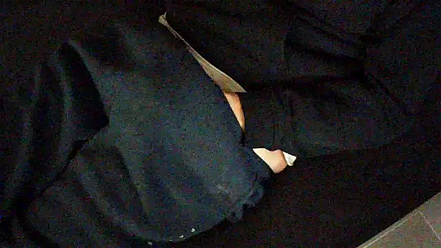 kiksnap-meistro5 online show from March 10, 2026, 5:40 pm