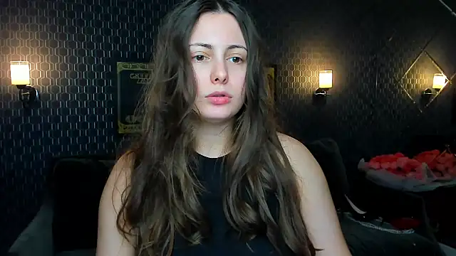 Snapshot of _extraterrestrial_ chatting on October 6, 2025, 4:26 pm  extraterrestrial  online show from October 6, 2025, 4:26 pm