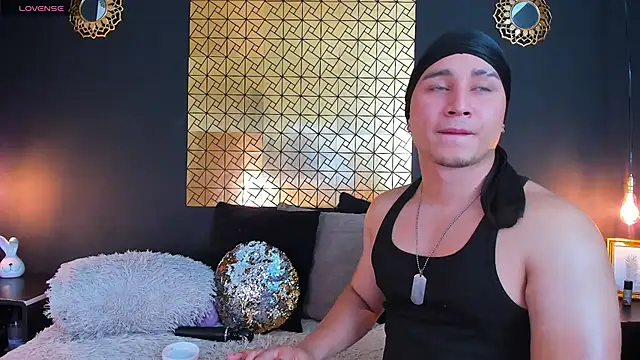 francesco evan online show from February 11, 2025, 8:52 pm