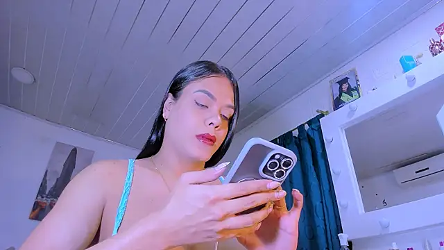 LatinVenuz online show from February 21, 2026, 5:52 am