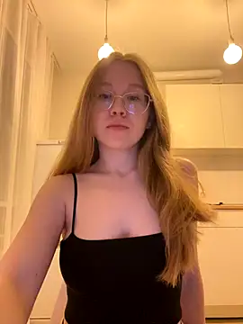 Snapshot of Eva_Weyne chatting on November 13, 2025, 7:46 pm Eva Weyne online show from November 13, 2025, 7:46 pm