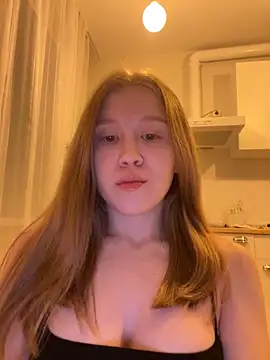 Snapshot of Eva_Weyne chatting on December 14, 2025, 6:34 pm Eva Weyne online show from December 14, 2025, 6:34 pm