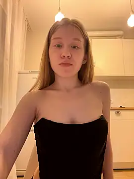 Snapshot of Eva_Weyne chatting on January 8, 2026, 8:00 pm Eva Weyne online show from January 8, 2026, 8:00 pm