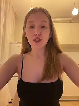 Snapshot of Eva_Weyne chatting on February 23, 2026, 8:17 pm Eva Weyne online show from February 23, 2026, 8:17 pm