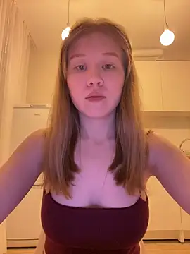 Eva Weyne online show from April 6, 2026, 8:32 pm