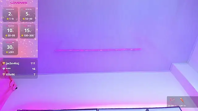 Snapshot of SarayRoyse chatting on January 21, 2025, 10:19 pm SarayRoyse online show from January 21, 2025, 10:19 pm