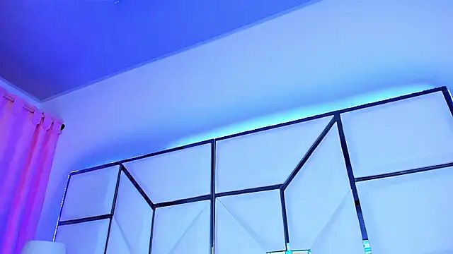 Snapshot of SarayRoyse chatting on January 27, 2025, 7:13 pm SarayRoyse online show from January 27, 2025, 7:13 pm