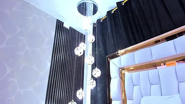 SarayRoyse online show from March 23, 2026, 7:29 pm