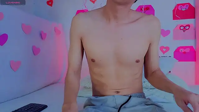 Levii Ackermann online show from February 17, 2026, 2:24 pm