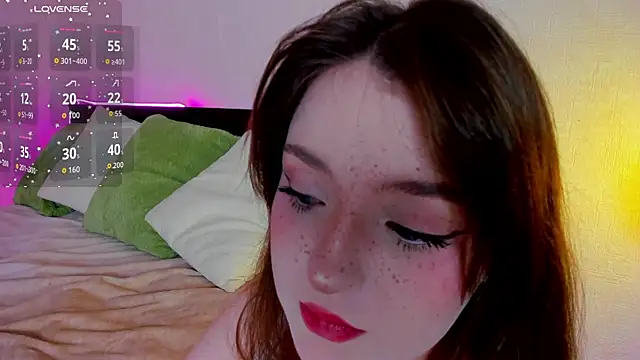 lexxxxxxi online show from December 14, 2025, 6:23 pm