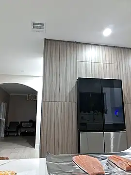 Snapshot of Zander823 chatting on February 17, 2026, 1:02 am Zander823 online show from February 17, 2026, 1:02 am